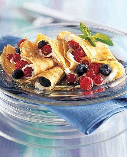 Seirass Ricotta and fruits of the forest pancake